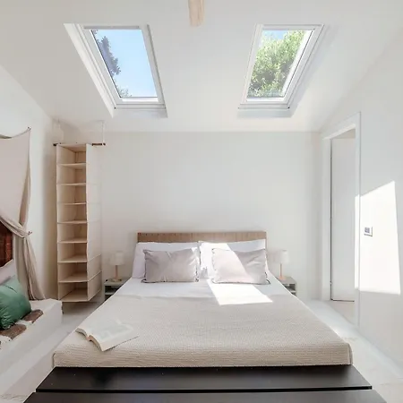 Apartment Casa Mina - By Myhomeincomo