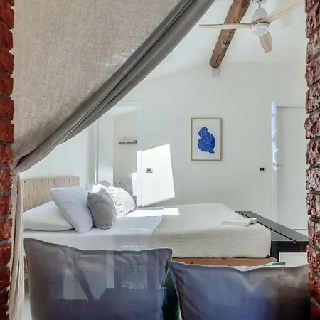 Casa Mina - By Myhomeincomo *