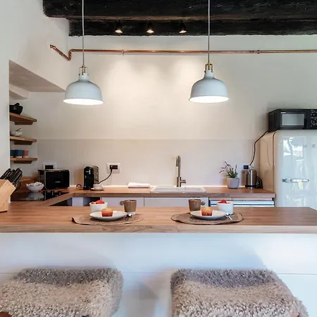 Casa Mina - By Myhomeincomo *